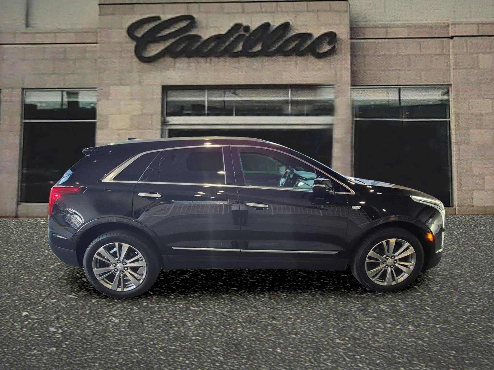 Certified 2024 Cadillac XT5 Premium Luxury AWD/4WD image 7