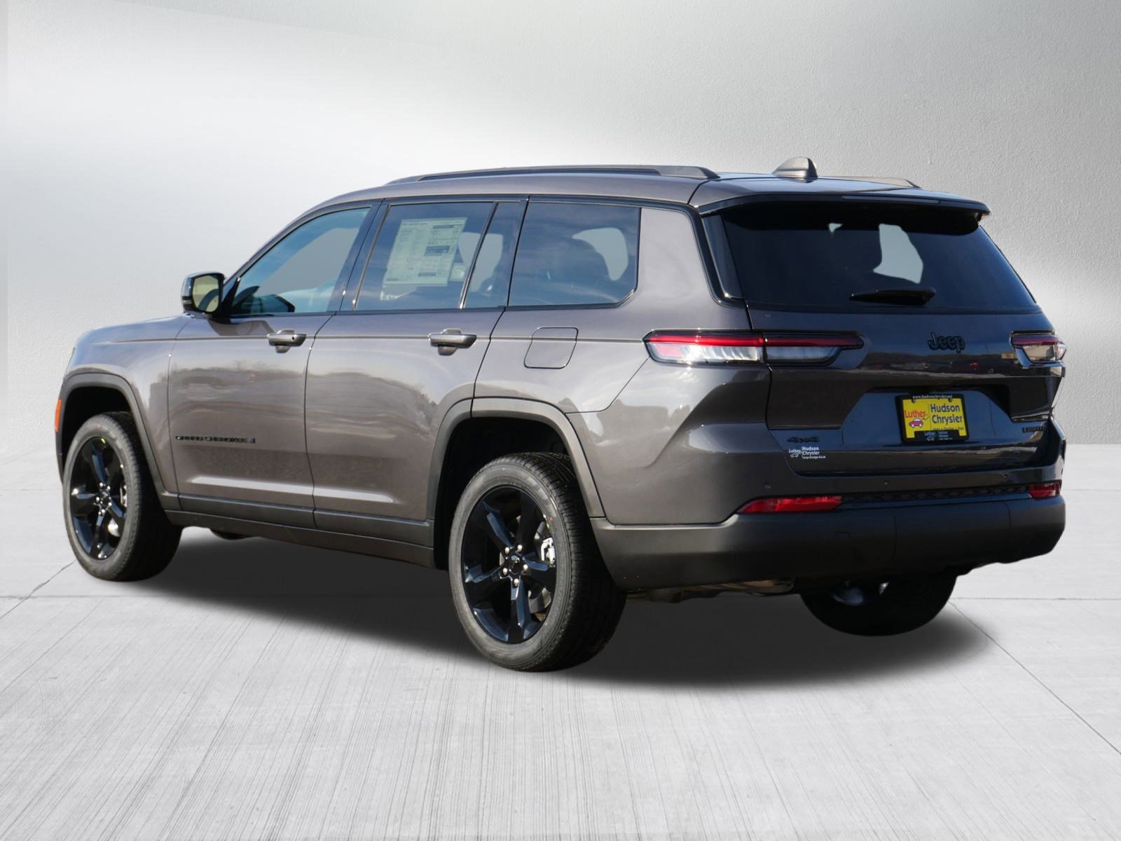 New 2025 Jeep Grand Cherokee L Limited image 3