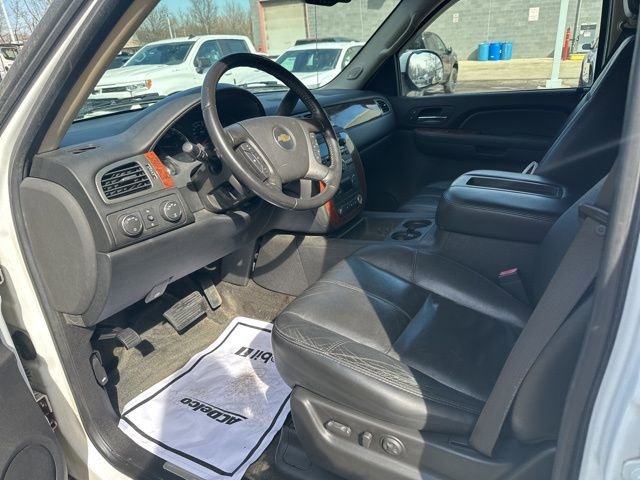 Used 2007 Chevrolet Avalanche LT w/ LT Preferred Equipment Group AWD/4WD image 14