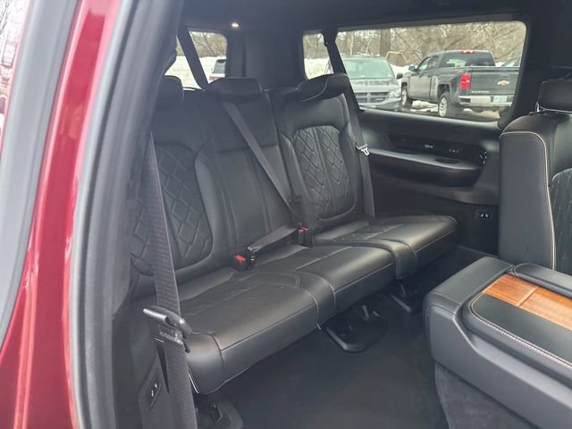 Used 2024 Jeep Grand Wagoneer L Series III image 17
