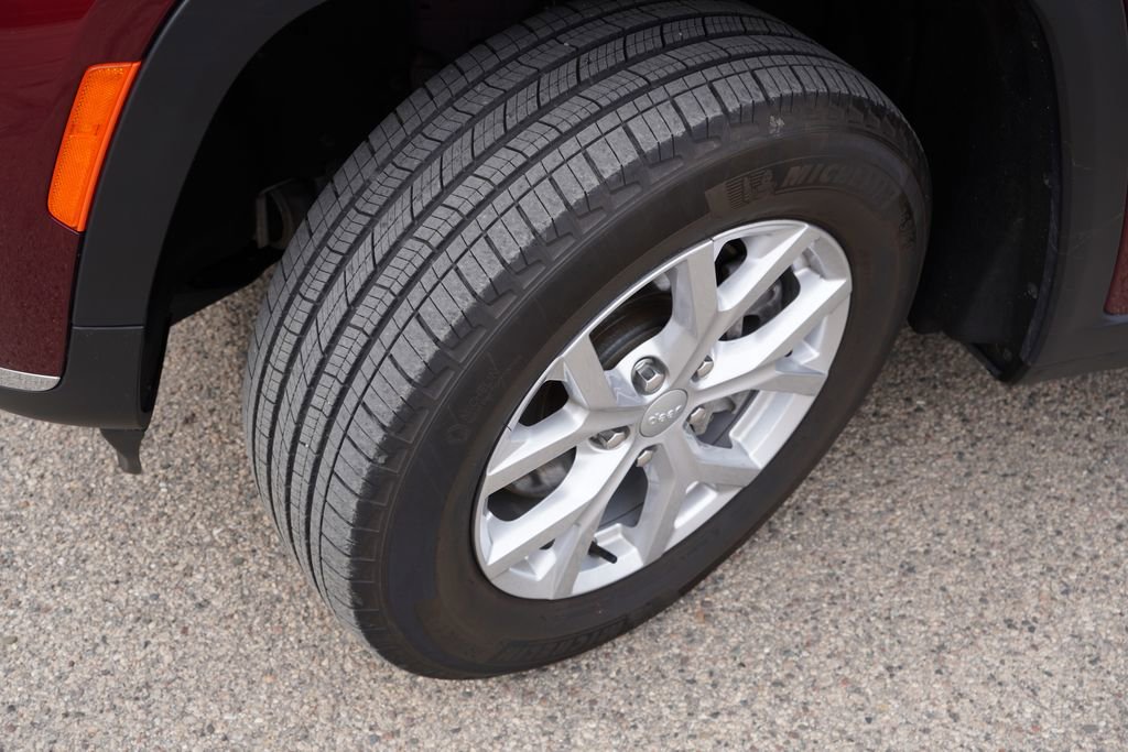 Certified 2024 Jeep Grand Cherokee L Limited image 13