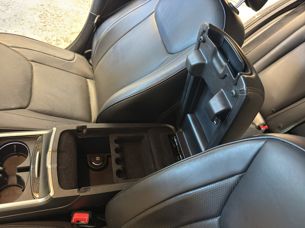 Used 2017 Chrysler 300 C AWD/4WD image 21