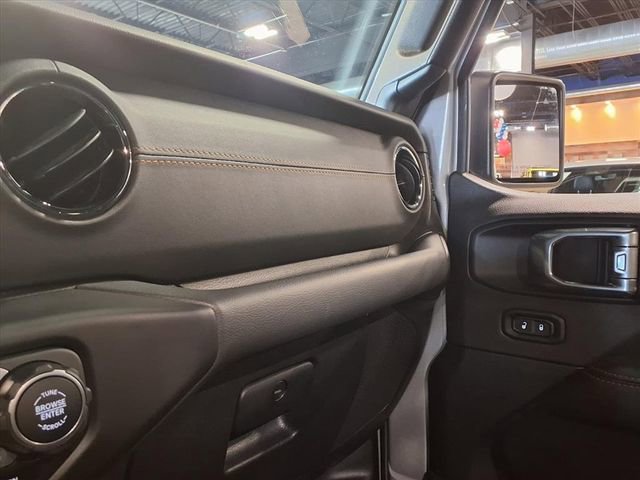 Used 2023 Jeep Wrangler Altitude image 23