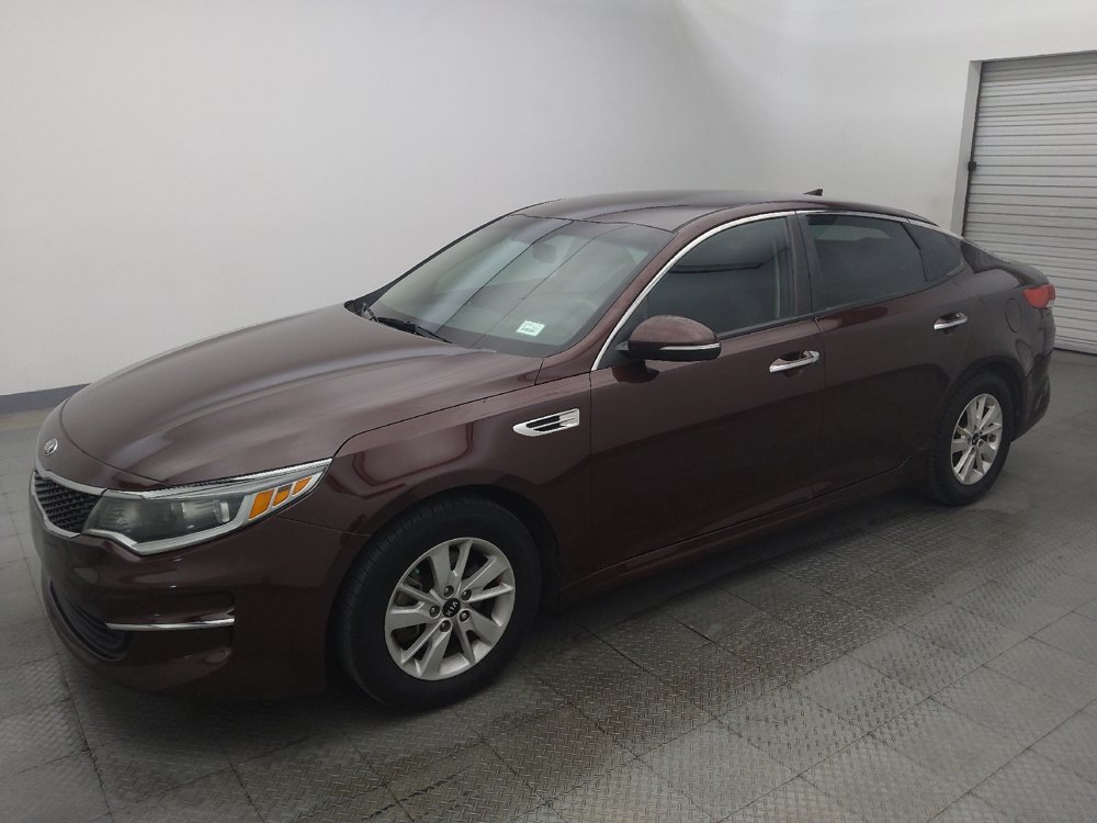 Used 2017 Kia Optima LX FWD image 2
