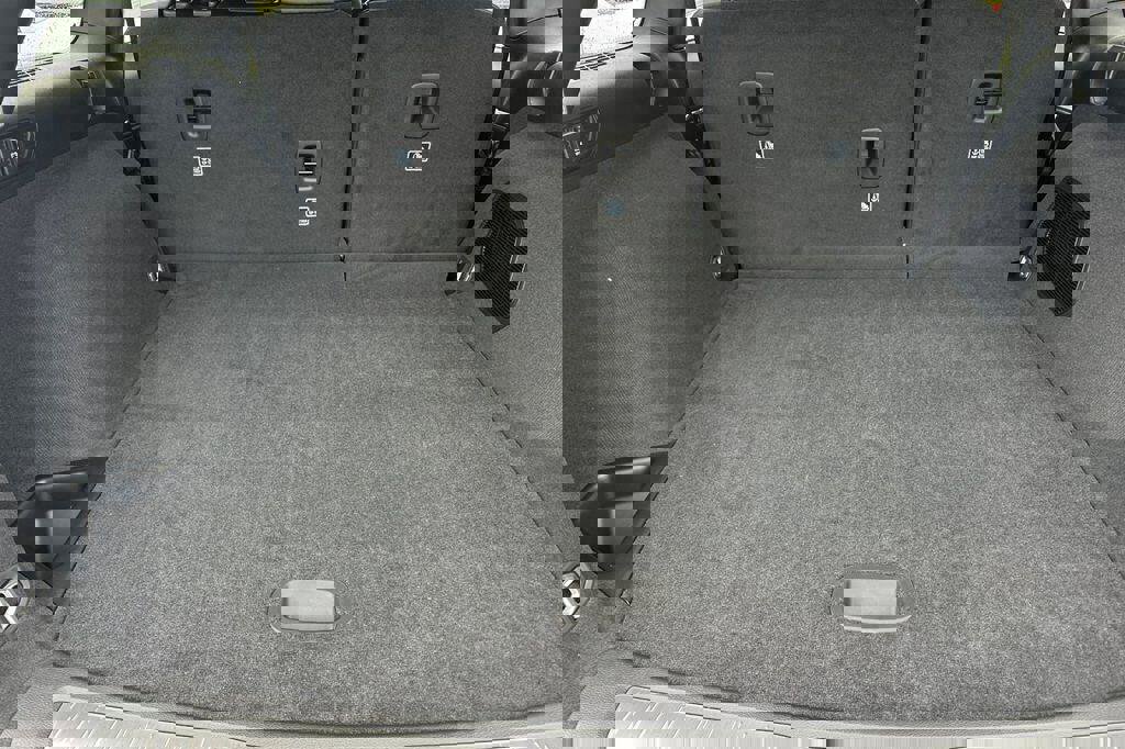 New 2025 Jeep Grand Cherokee Overland w/ Adv Protech Group III image 15