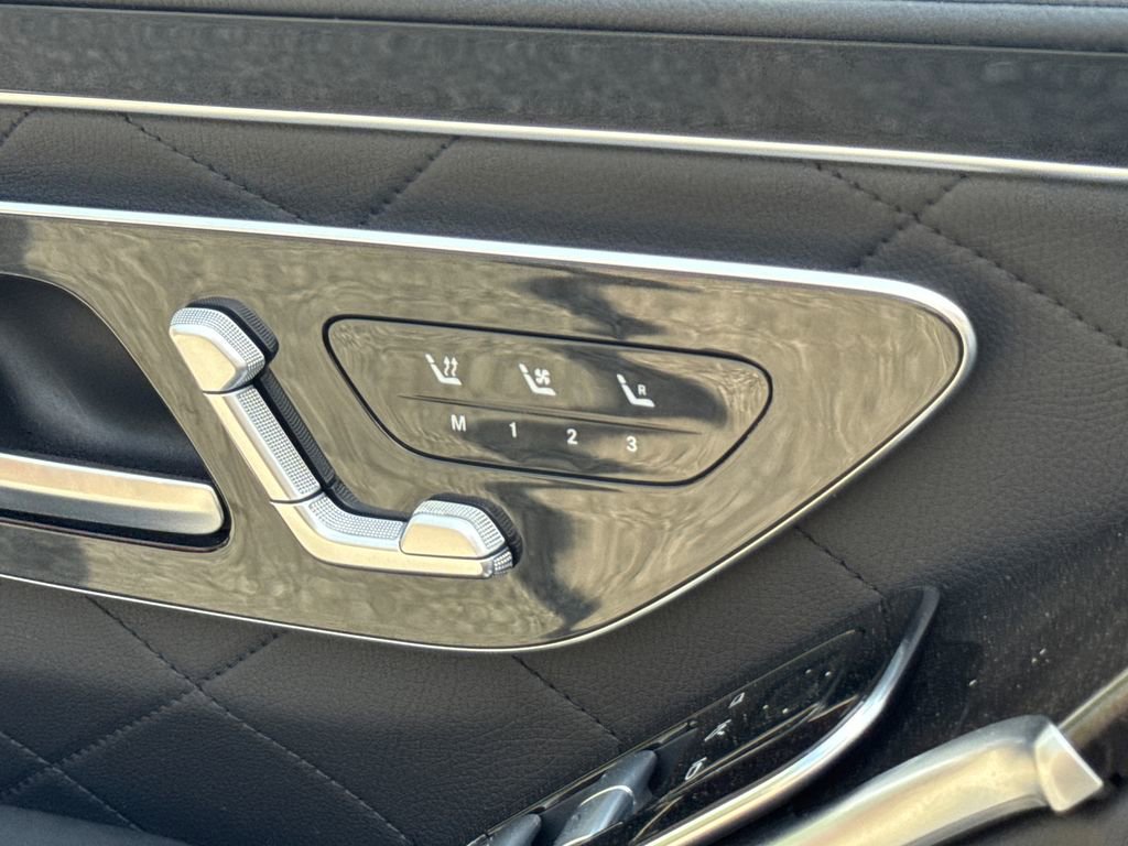 Used 2022 Mercedes-Benz S 500 4MATIC image 34