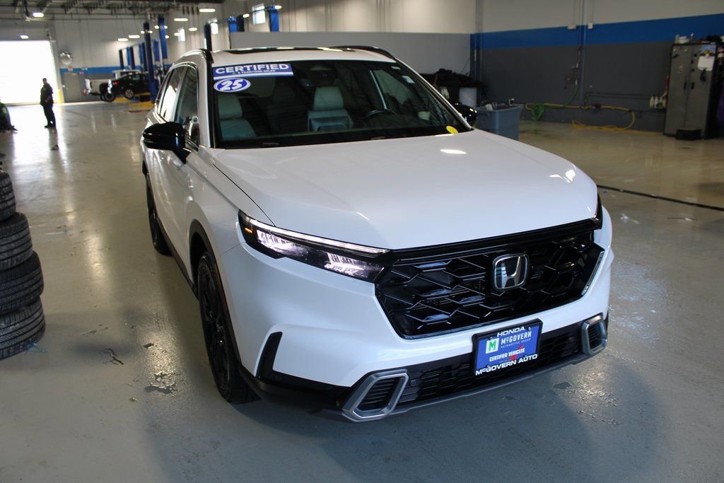 Used 2025 Honda CR-V Sport Touring image 4