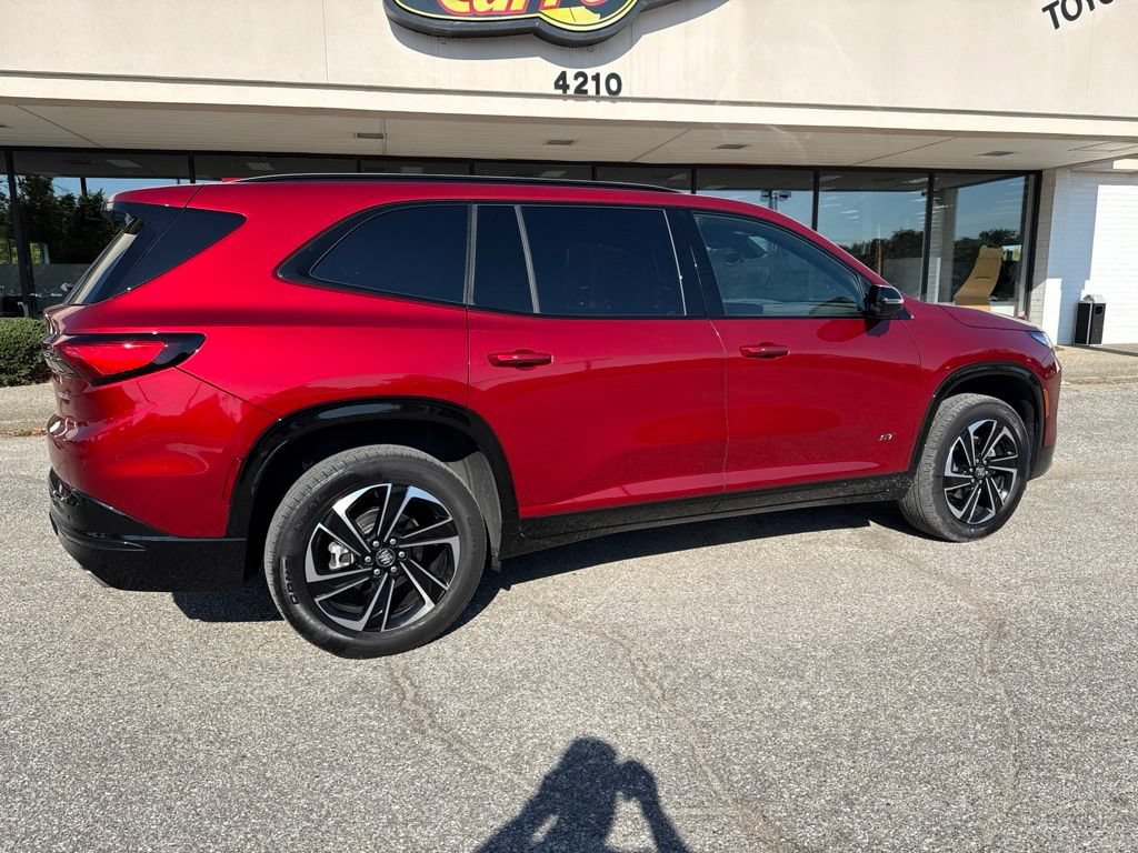 Used 2025 Buick Enclave Sport Touring w/ Power Package FWD image 16
