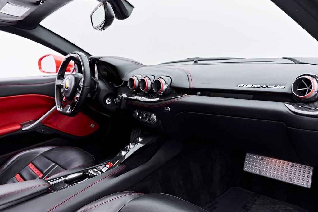 Used 2016 Ferrari F12 Berlinetta RWD image 60