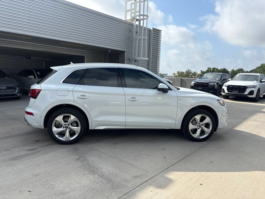 Certified 2024 Audi Q5 2.0T Prestige AWD/4WD image 7