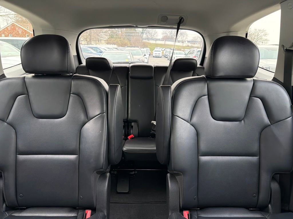 Used 2025 Kia Telluride S image 37