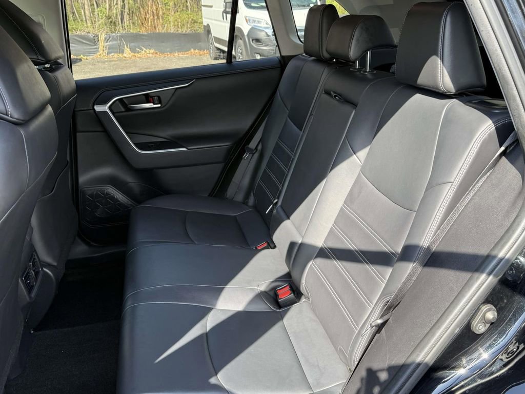 Used 2019 Toyota RAV4 Limited w/ Advanced Technology Package AWD/4WD image 13