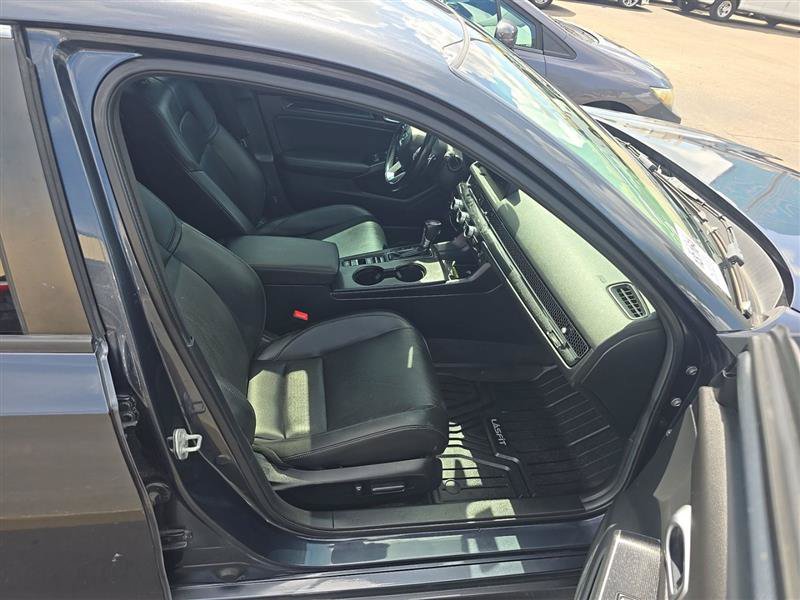 Used 2023 Honda Civic Sport Touring image 4