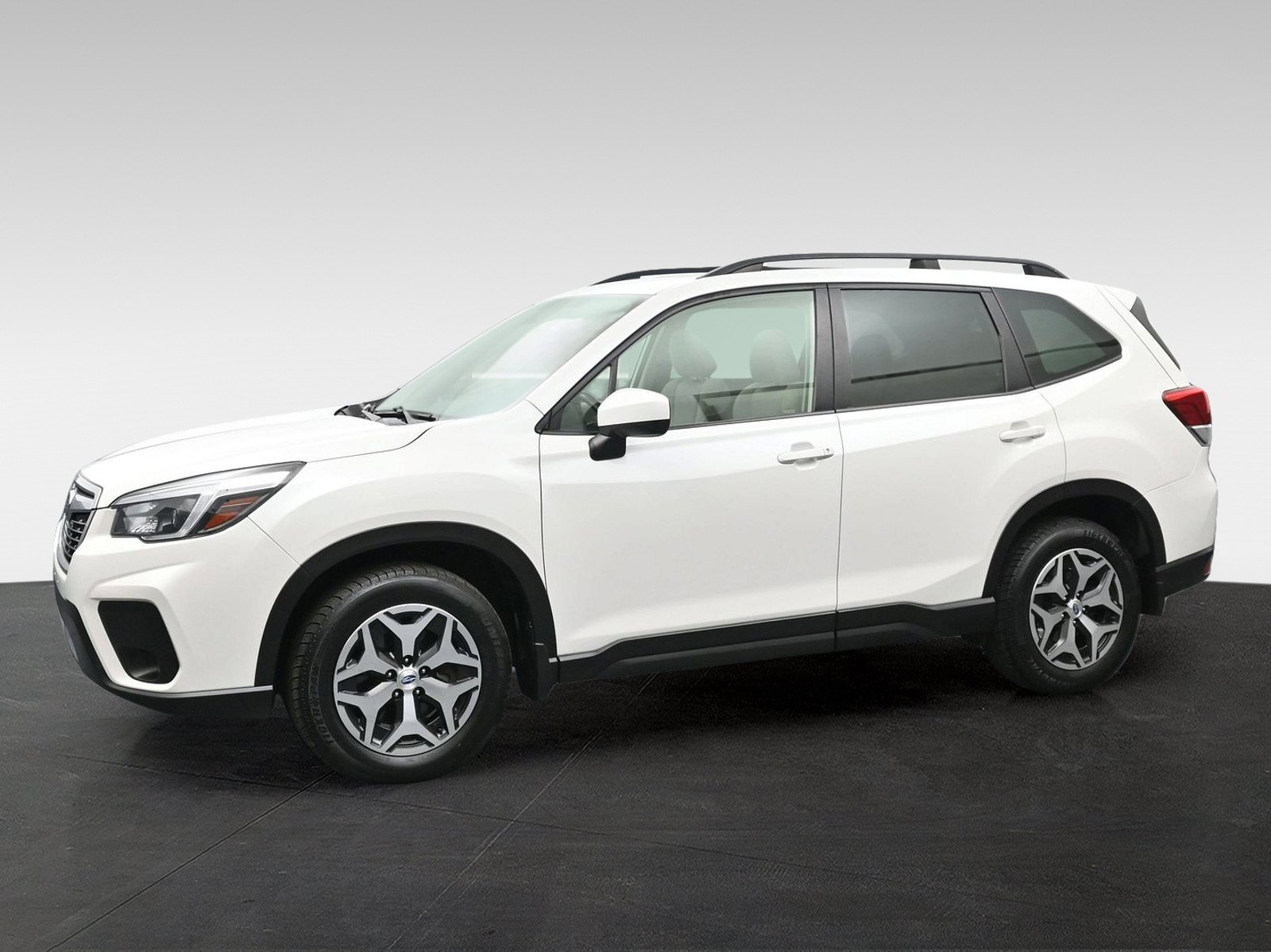 Used 2021 Subaru Forester Premium AWD/4WD image 5