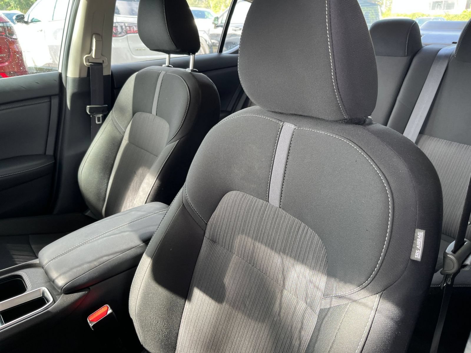 Used 2025 Nissan Sentra SV FWD image 33
