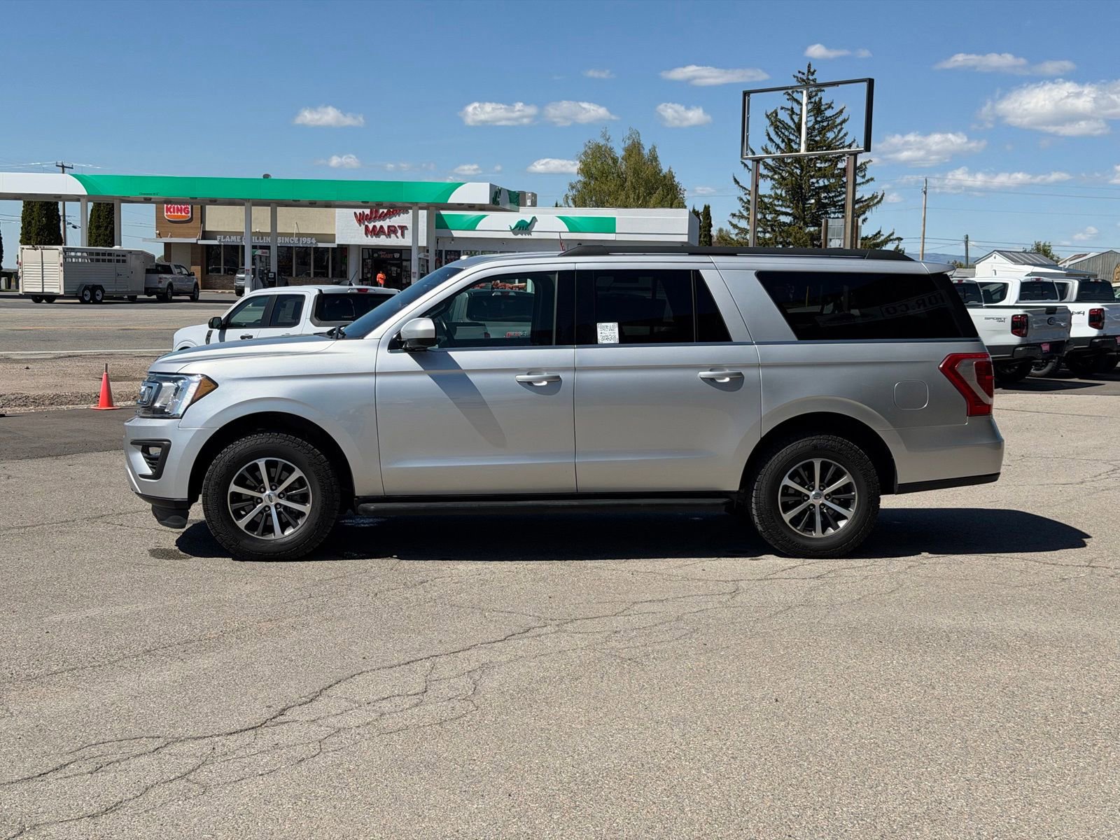 Used 2019 Ford Expedition Max XLT AWD/4WD image 11