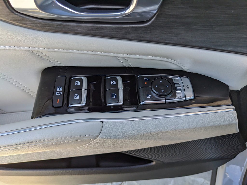 Certified 2025 Kia Sorento SX image 22