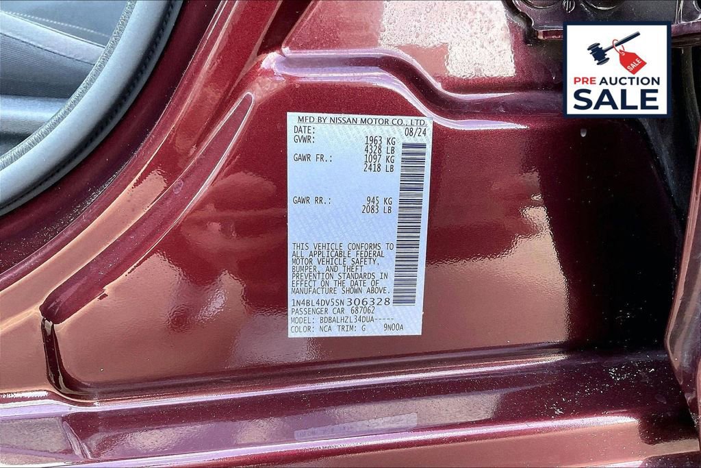 Used 2025 Nissan Altima 2.5 SV FWD image 33