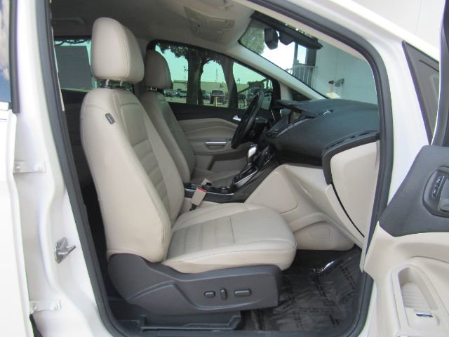 Used 2017 Ford C-MAX Titanium w/ Equipment Group 301A image 21