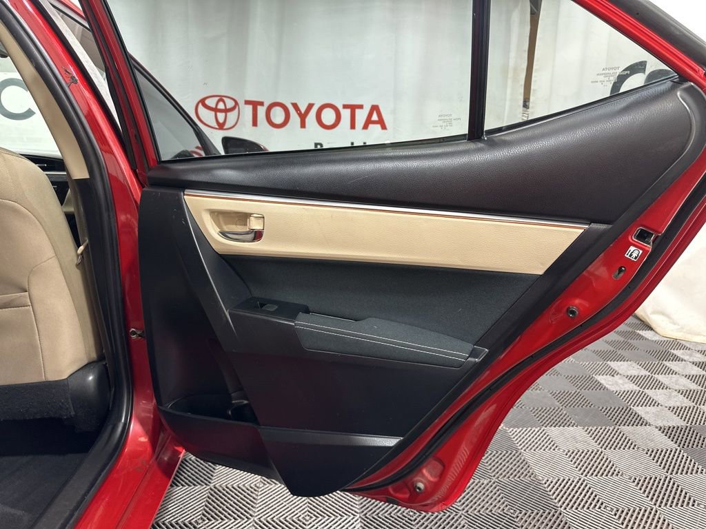 Used 2016 Toyota Corolla LE image 14