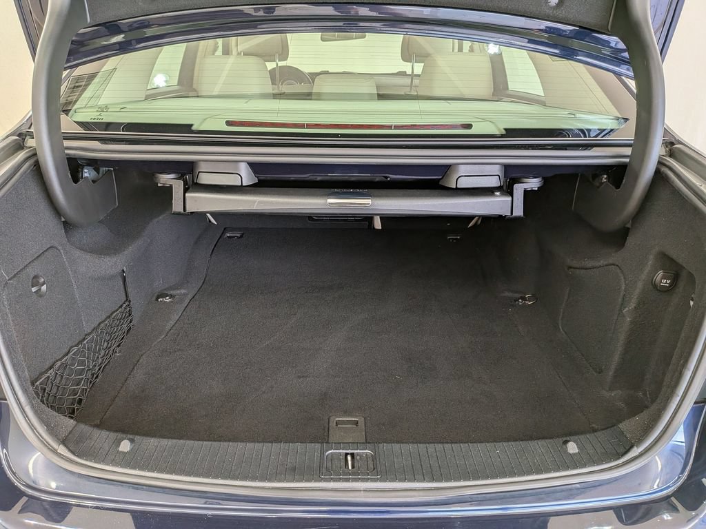 Used 2014 Mercedes-Benz E 350 4MATIC Sedan image 30