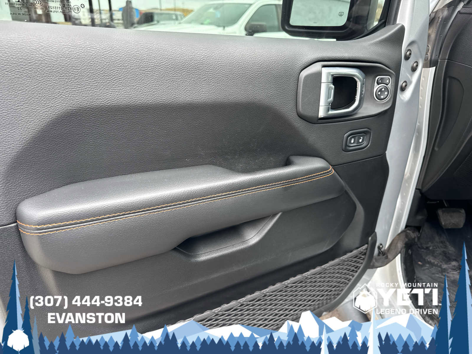 Used 2022 Jeep Gladiator Mojave w/ LED Lighting Group image 23