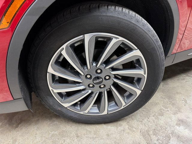 Used 2023 Lincoln Corsair Reserve image 29