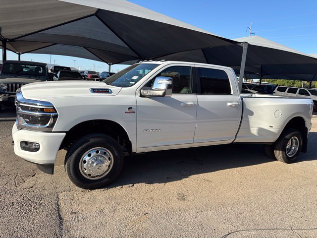 New 2027 RAM 3500 Laramie AWD/4WD image 3