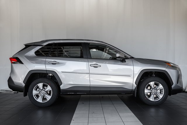 New 2025 Toyota RAV4 XLE image 3