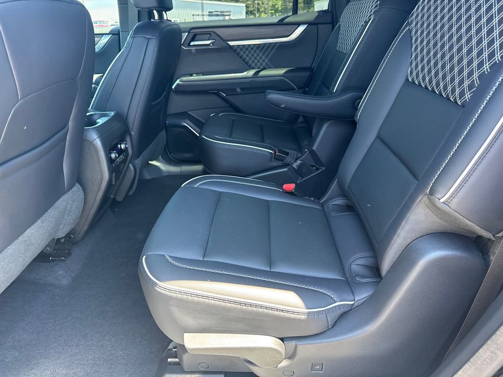 Used 2024 GMC Acadia Denali w/ Super Cruise Package FWD image 22