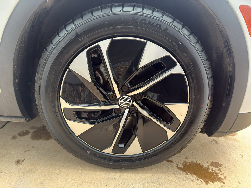 Used 2021 Volkswagen ID.4 Pro image 18