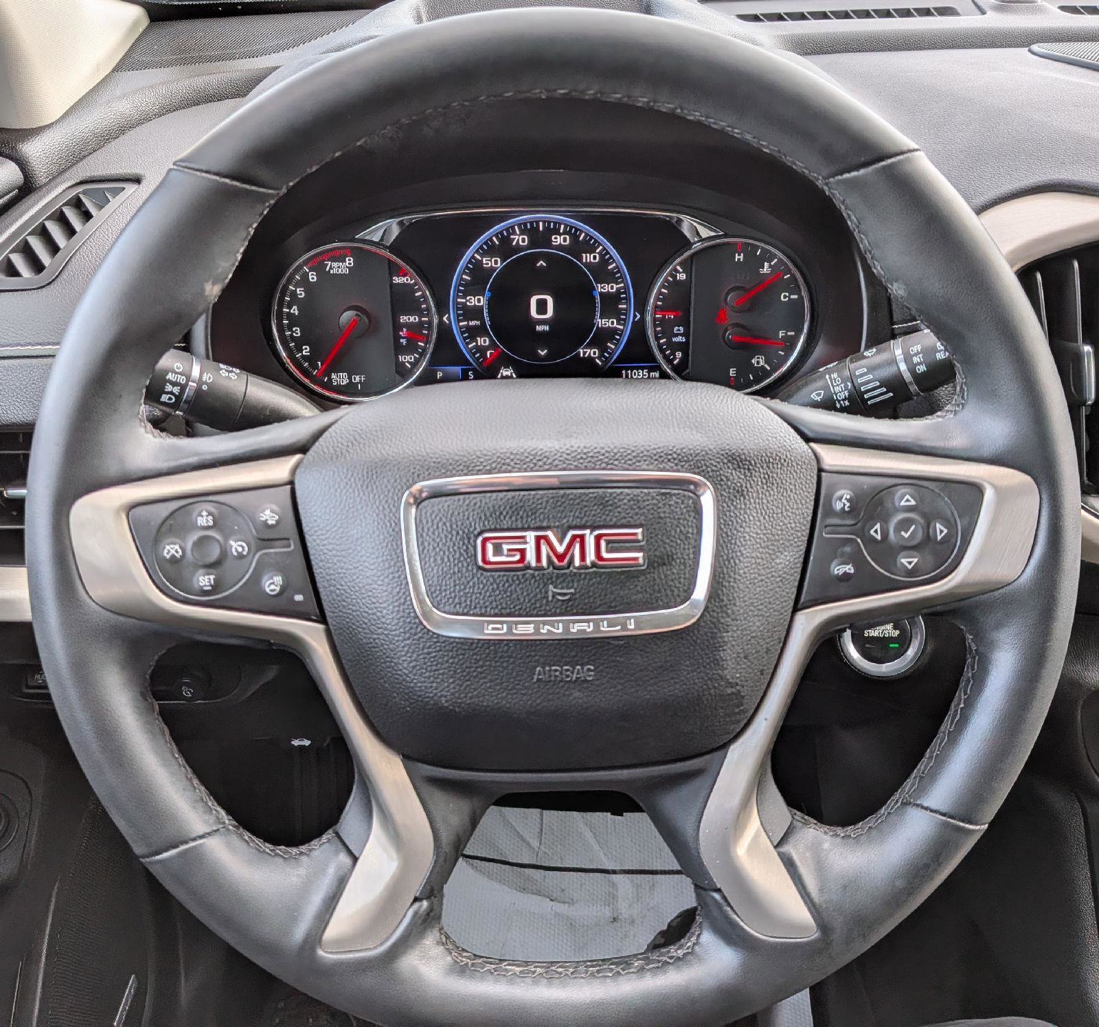 Used 2024 GMC Terrain Denali w/ Denali Premium Package AWD/4WD image 17