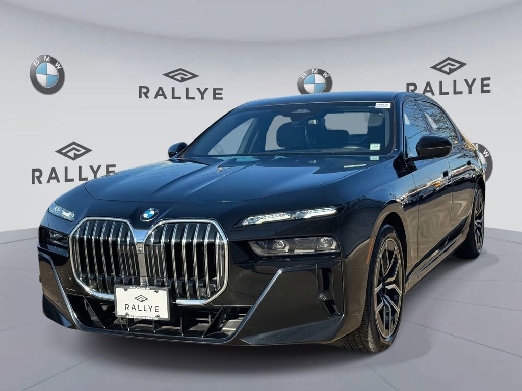 Certified 2023 BMW 760i xDrive w/ Executive Package image 3