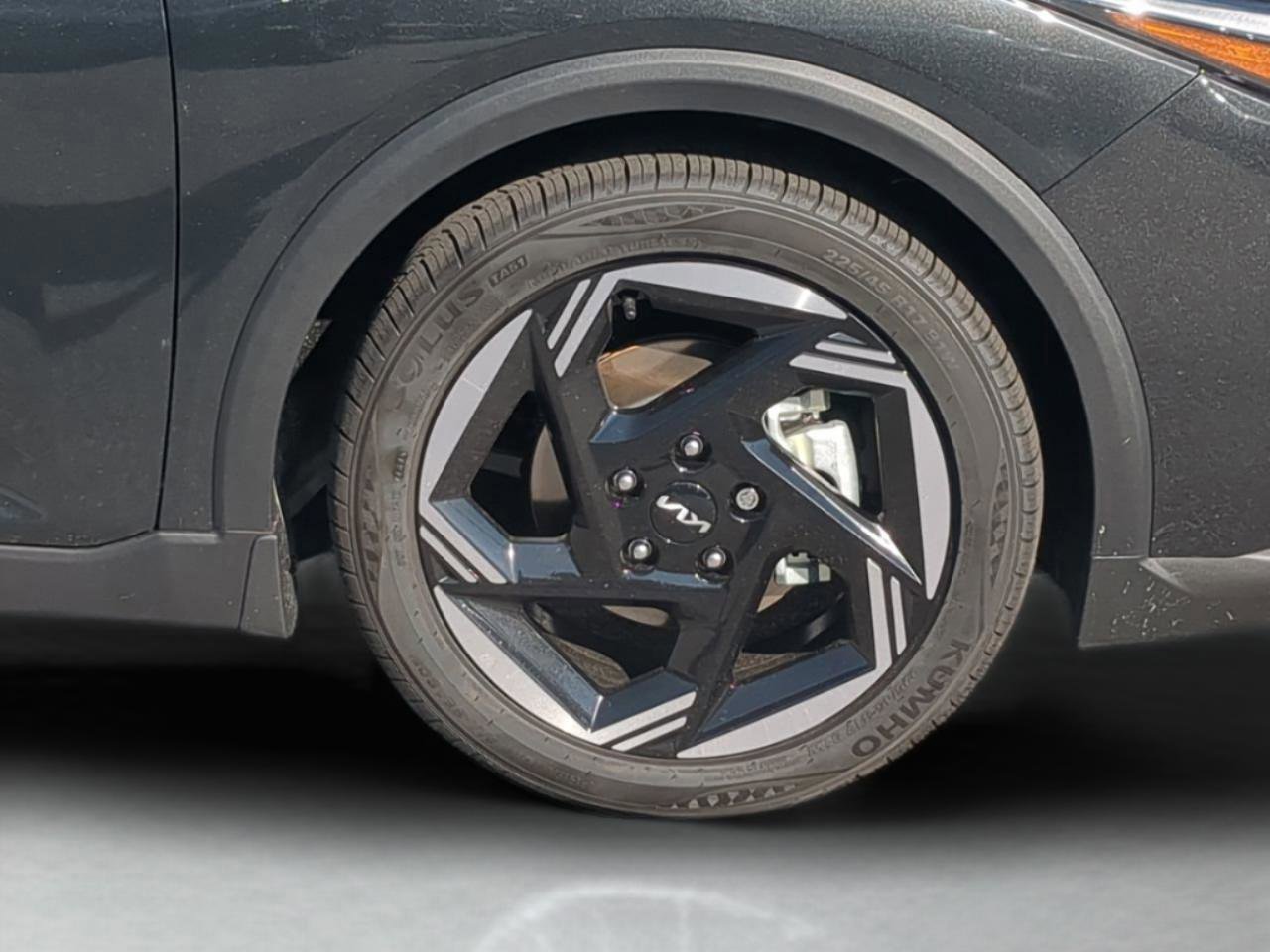 New 2025 Kia K4 EX image 9