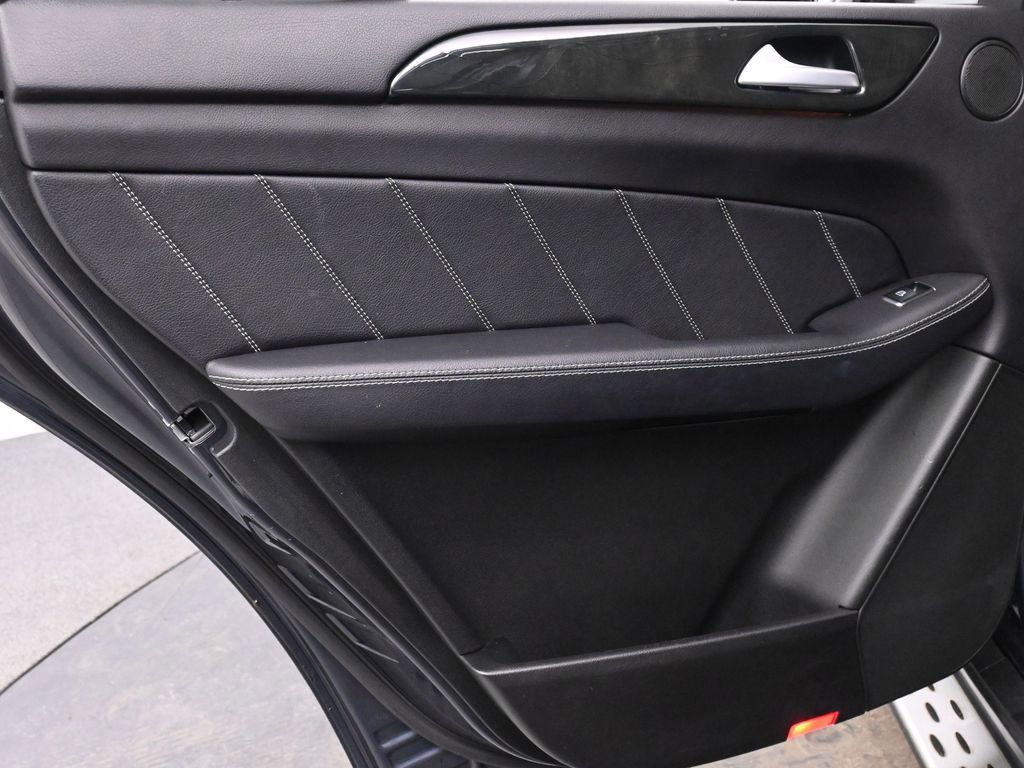 Used 2016 Mercedes-Benz GL 450 4MATIC w/ Premium I Package image 13