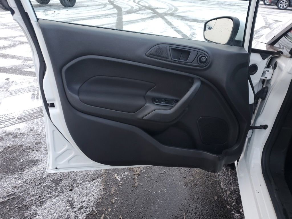 Used 2018 Ford Fiesta SE image 23