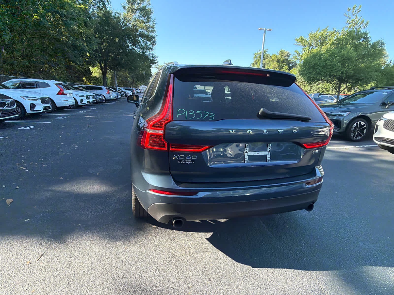 Used 2020 Volvo XC60 T5 Momentum AWD/4WD image 13
