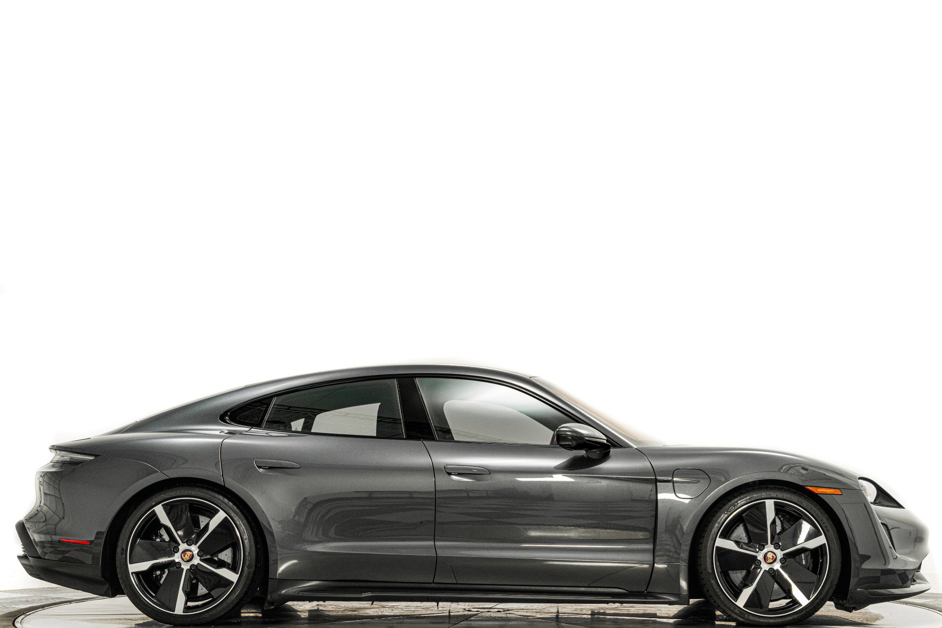Used 2021 Porsche Taycan Turbo S AWD/4WD image 2