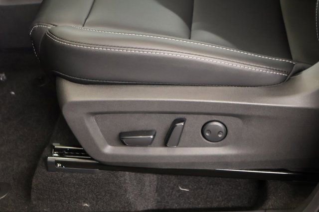 New 2025 Nissan Murano SV w/ Cargo Package image 10