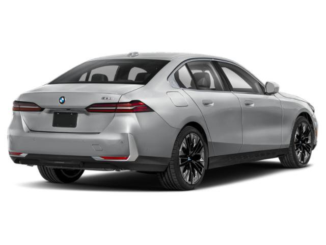 Certified 2025 BMW 530i w/ M Sport Package RWD image 5