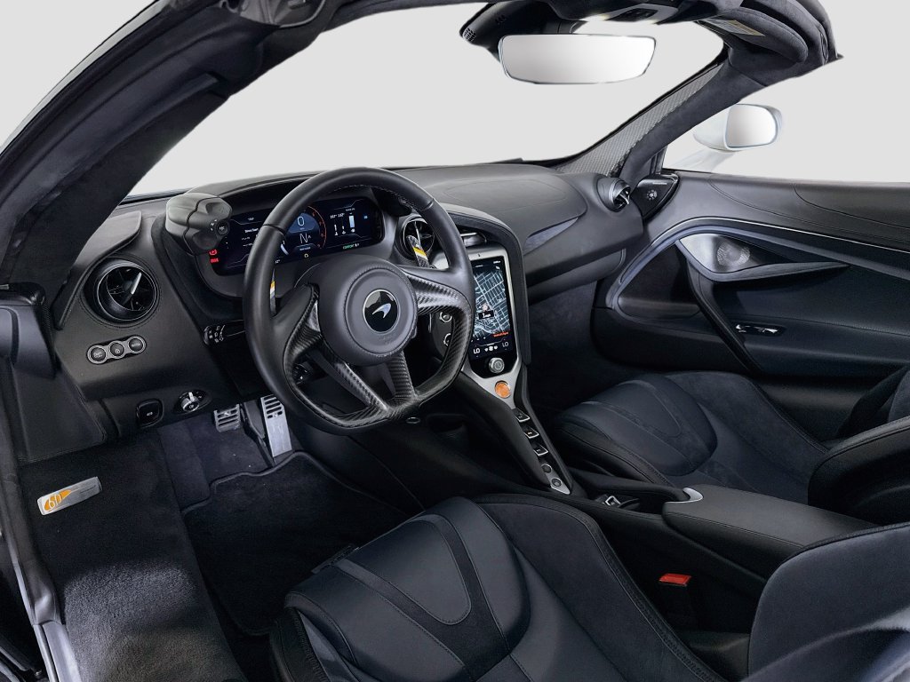 Used 2025 McLaren 750S Spider RWD image 9