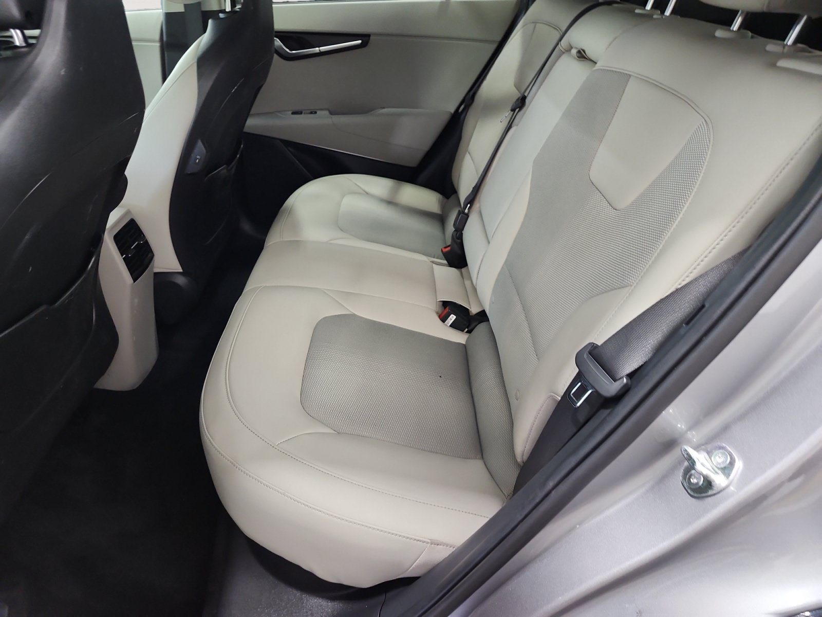 Used 2023 Kia Niro Wind w/ Wind Preserve Package FWD image 13