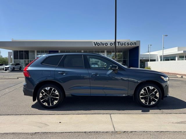 New 2026 Volvo XC60 B5 Plus w/ Climate Package image 3