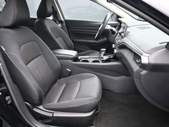 Used 2024 Nissan Altima 2.5 SV image 30