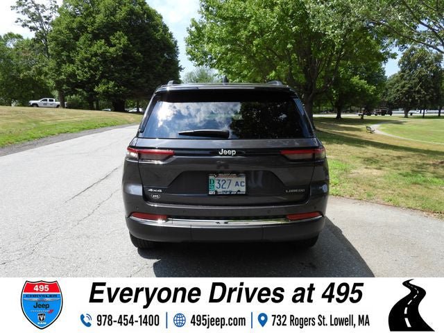 Used 2025 Jeep Grand Cherokee Laredo X AWD/4WD image 4
