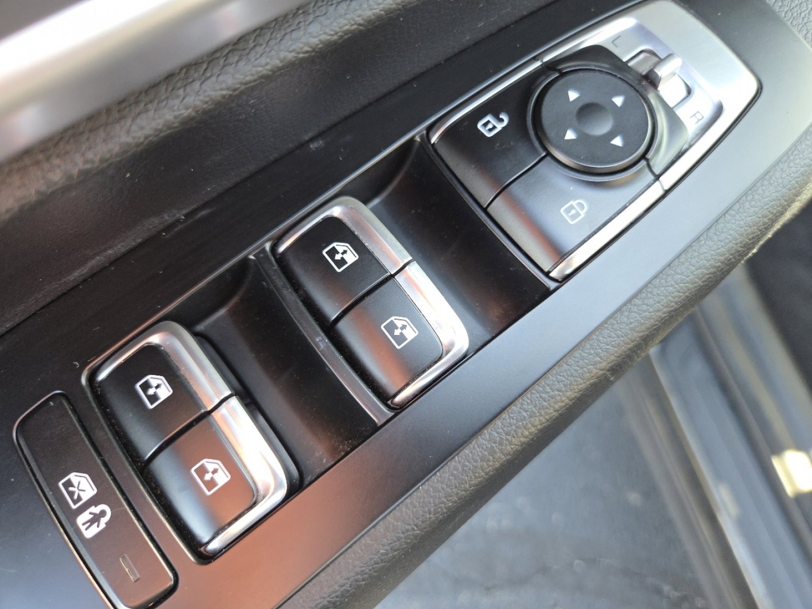 Used 2022 Kia Telluride S image 27