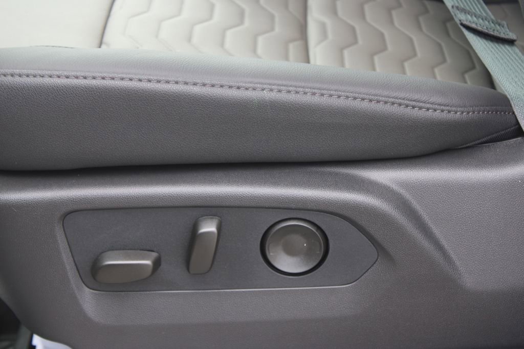 New 2026 Chevrolet Silverado 1500 ZR2 image 19