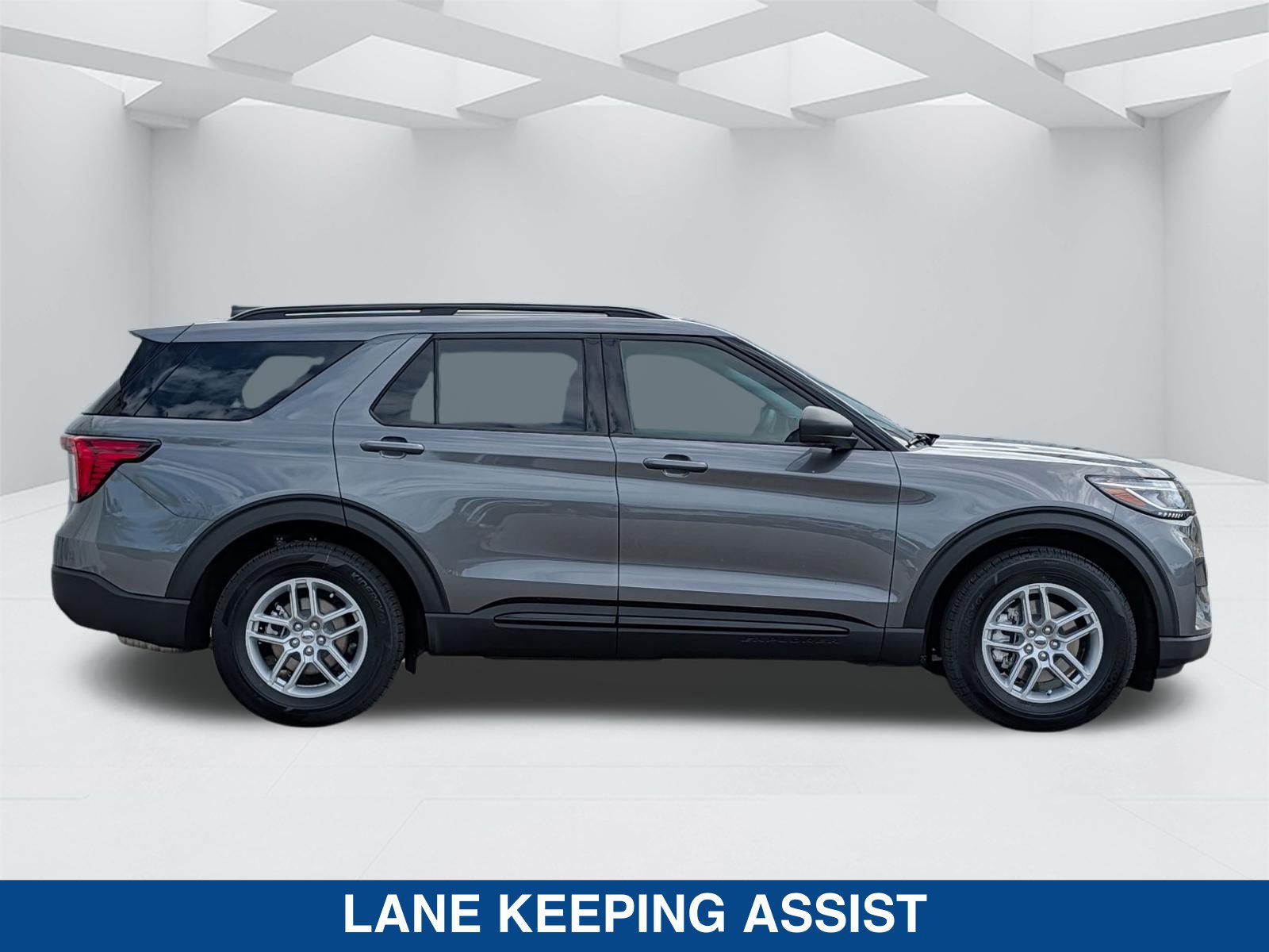 New 2026 Ford Explorer Active w/ Active Comfort Package RWD image 5