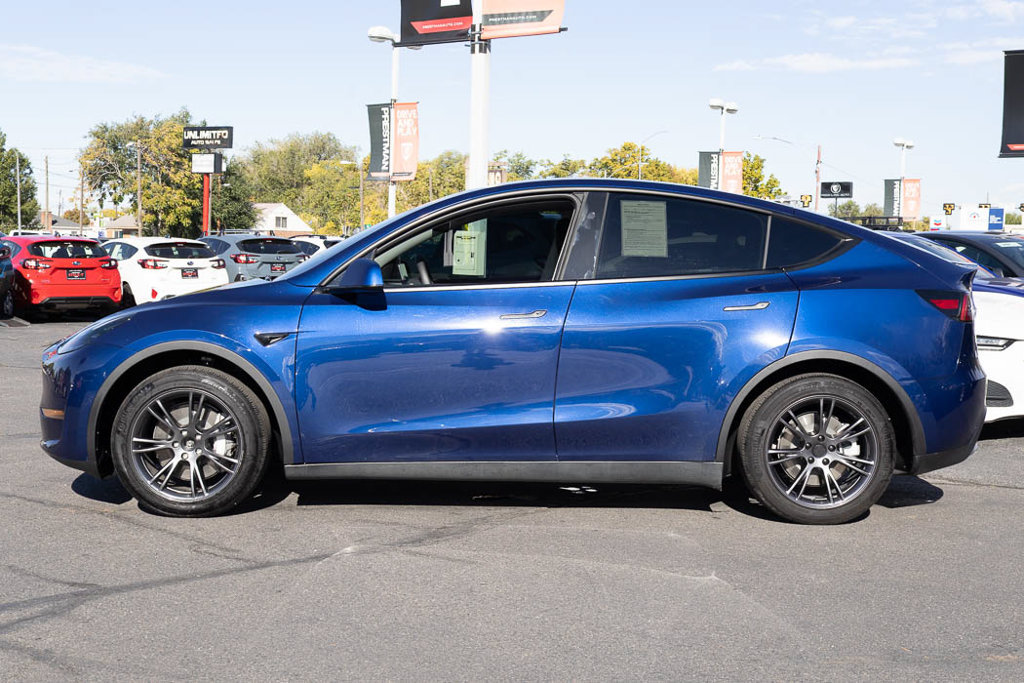 Used 2024 Tesla Model Y Long Range AWD/4WD image 19