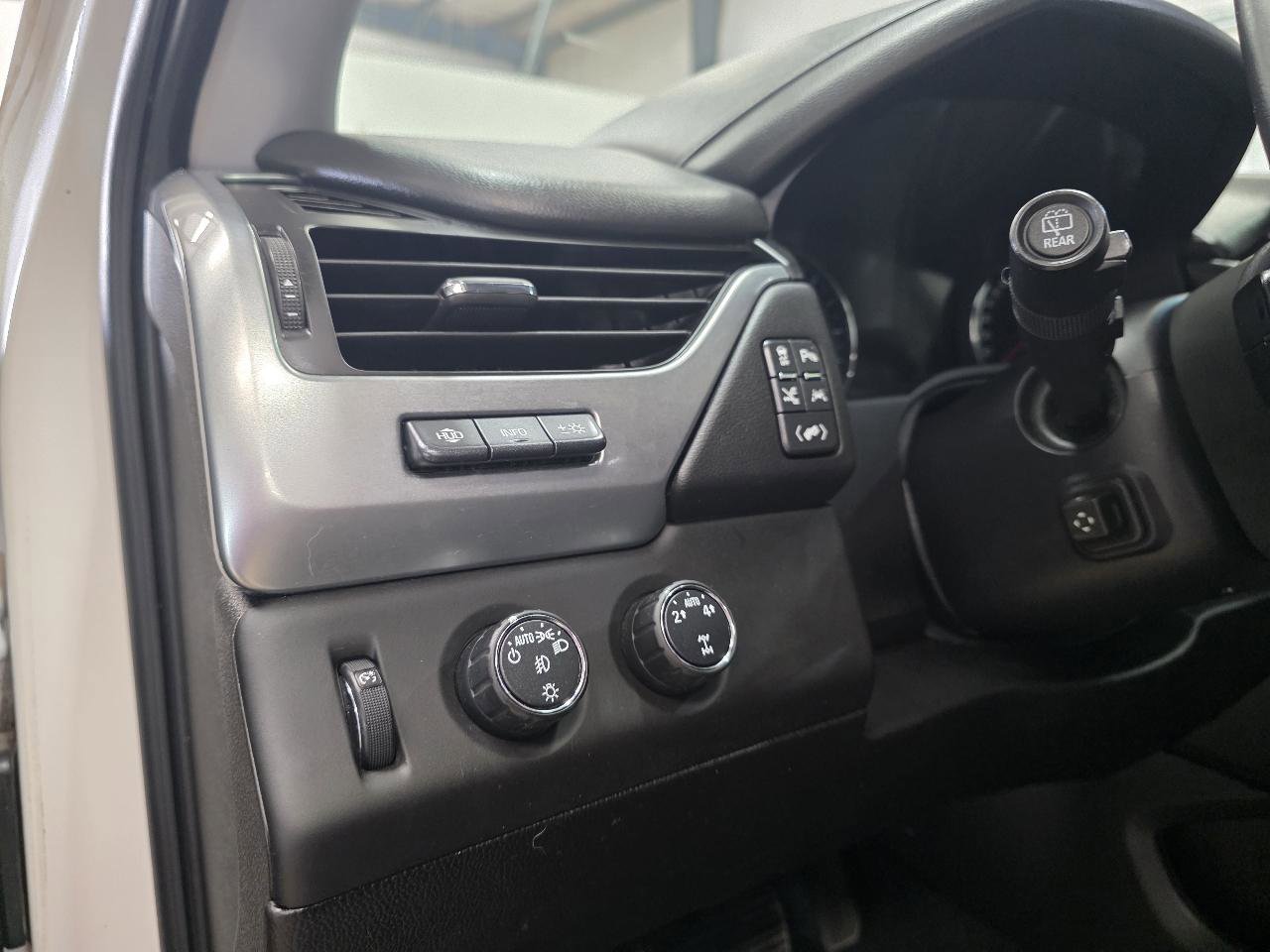 Used 2016 Chevrolet Suburban LTZ AWD/4WD image 12